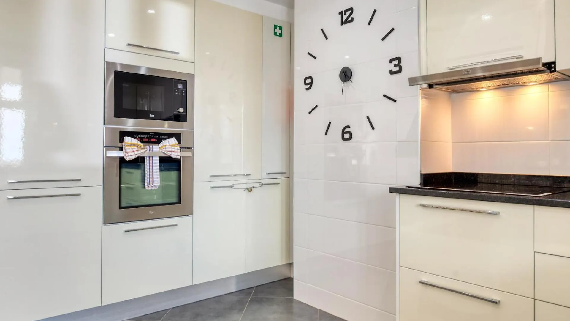 Apartament Baia Cliff View, A Home In Madeira Funchal  Portugalia